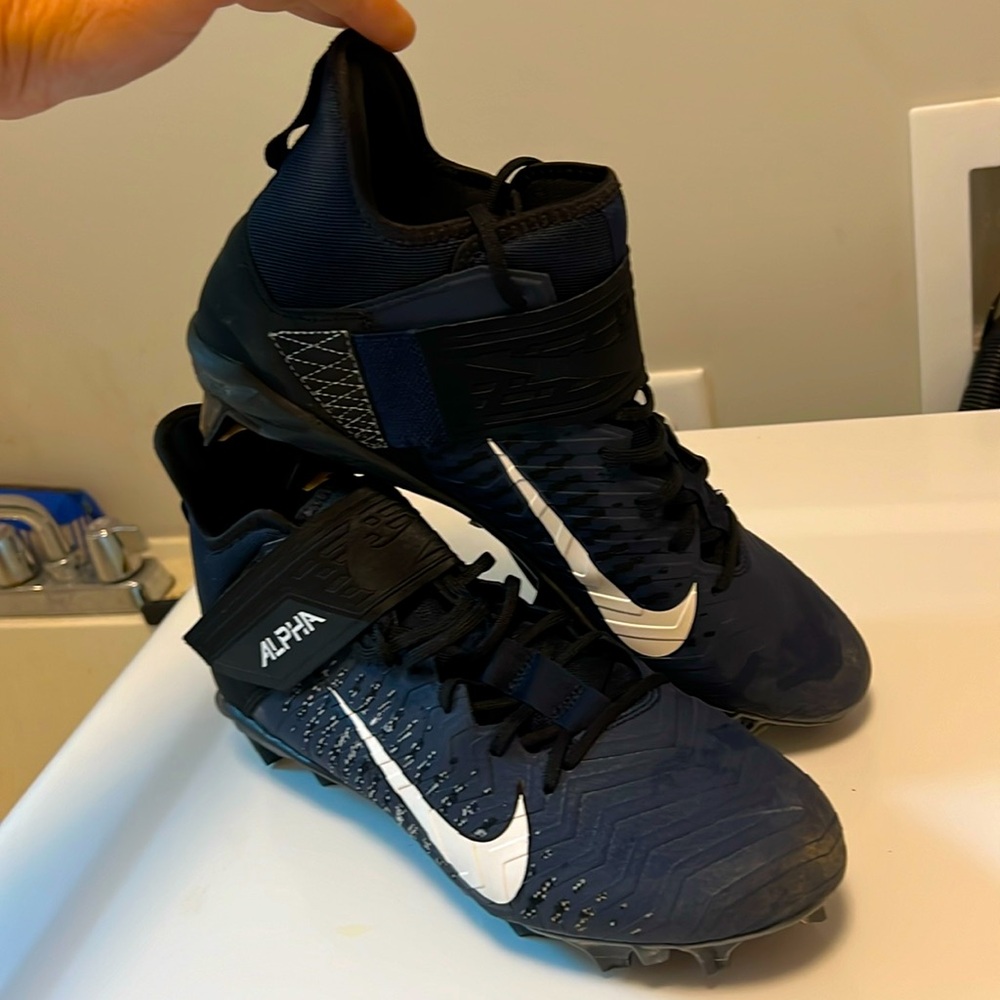 Navy Nike Men’s Alpha Menace Pro 2D 11.5 Football cleats